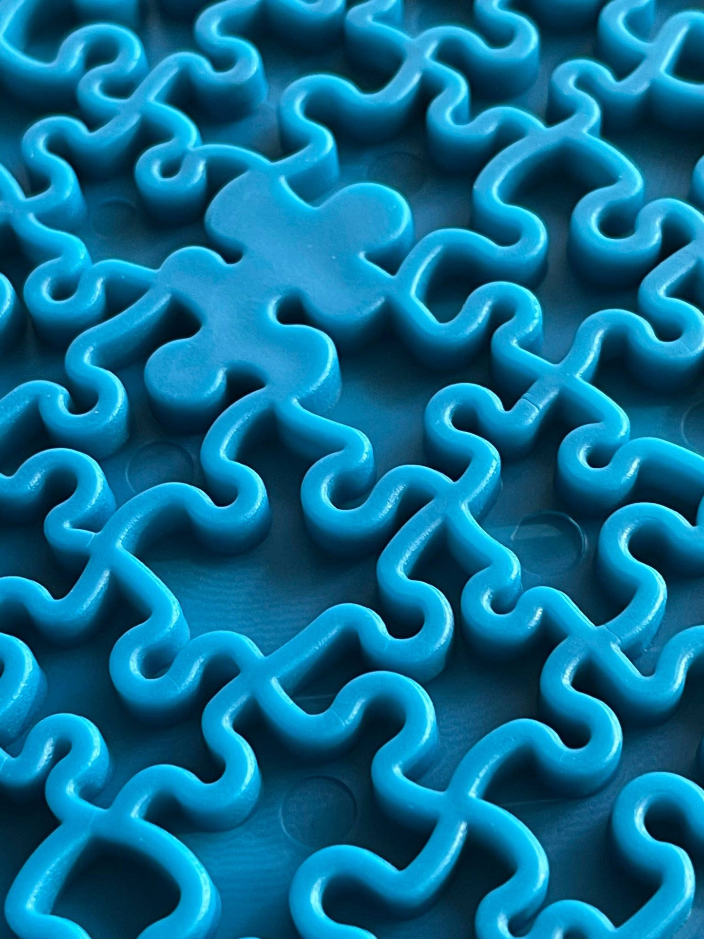 Jigsaw Design Emat Enrichment Licking Mat: Blue