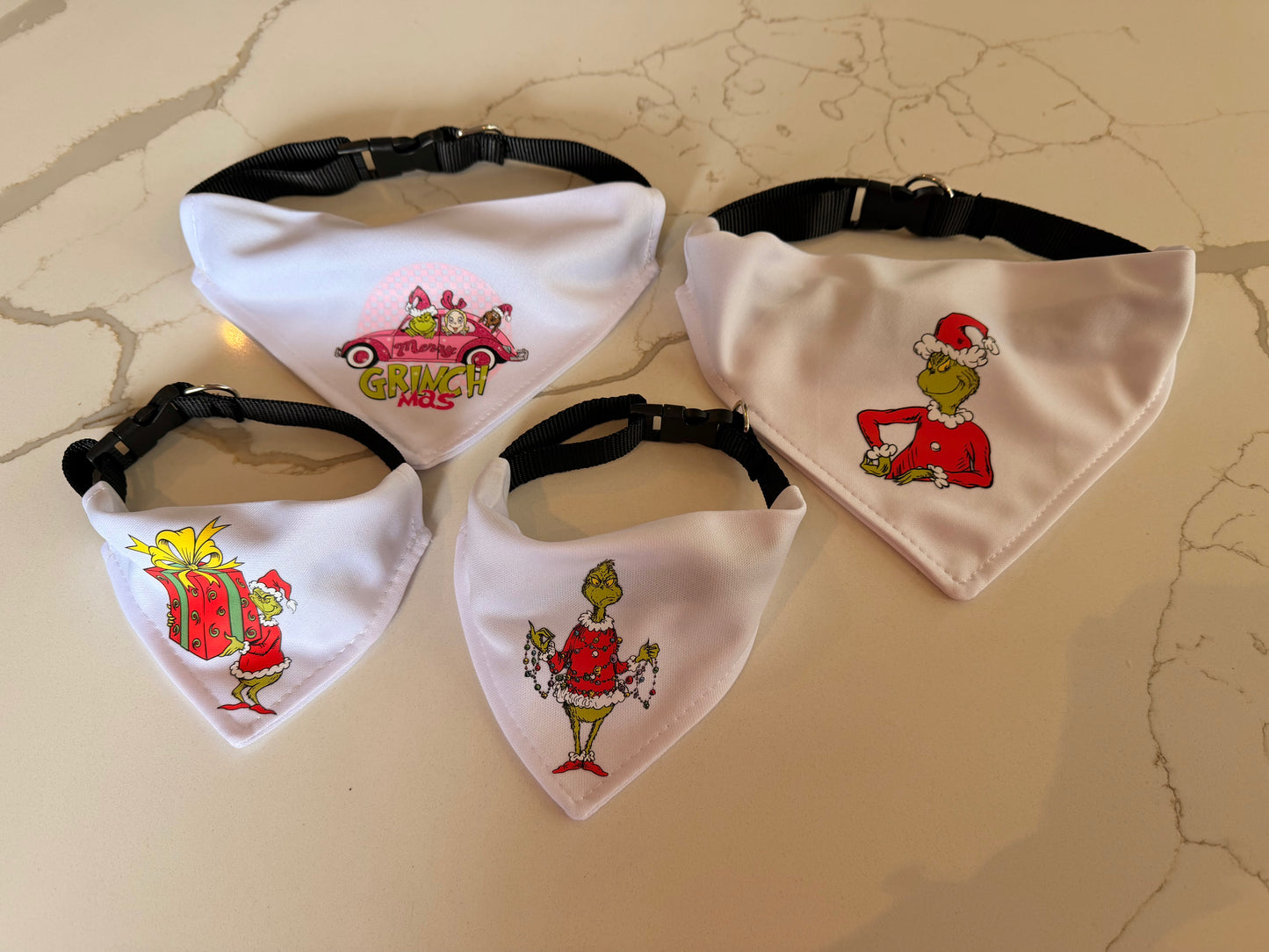 Grinch Bandana Collar