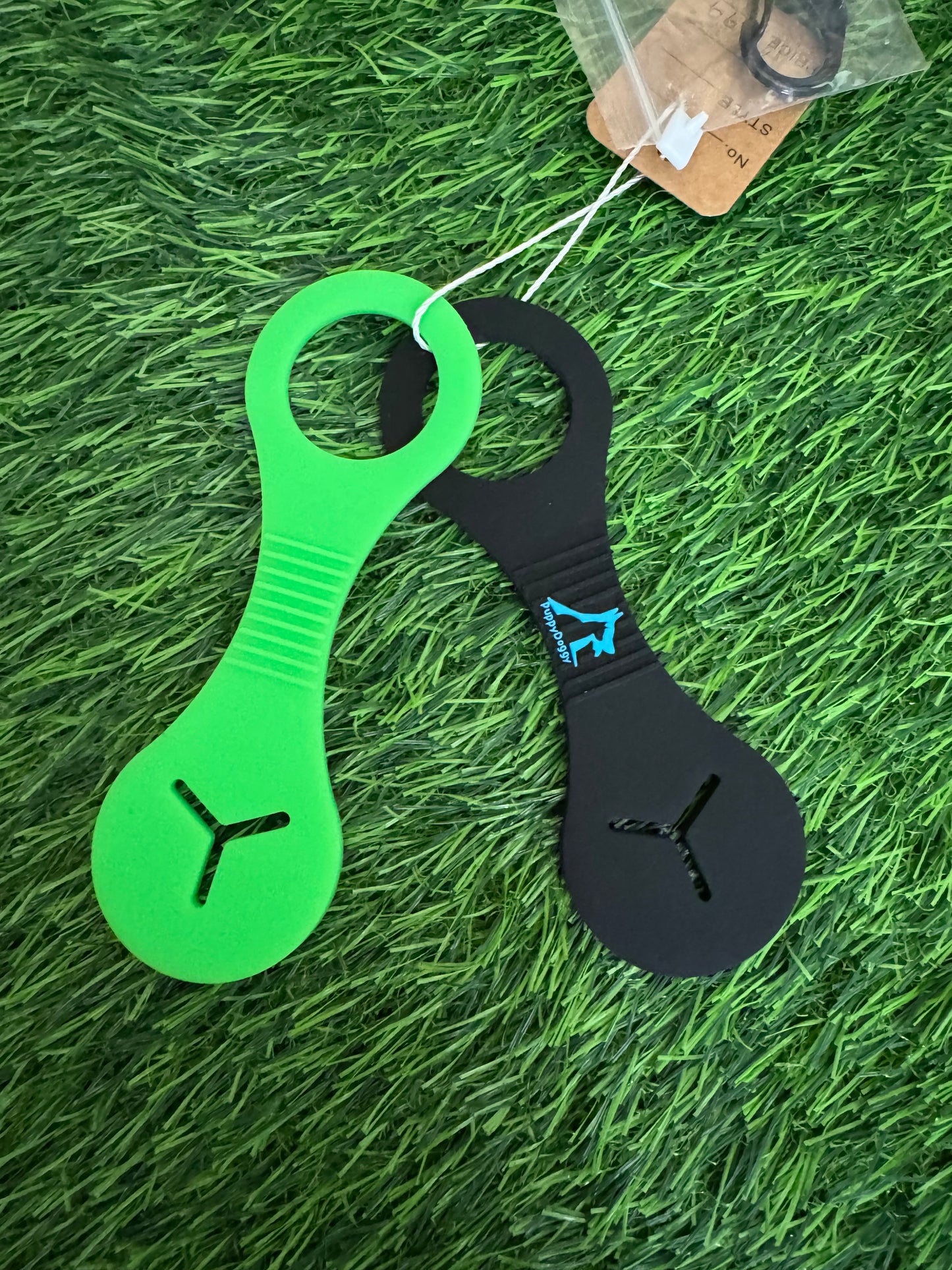 Hands free, Silicone Dog Poop Bag Holder with Leash Clip
