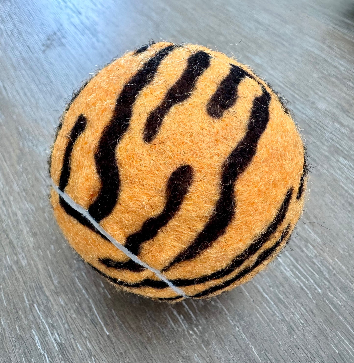 Safari Squeekers ball