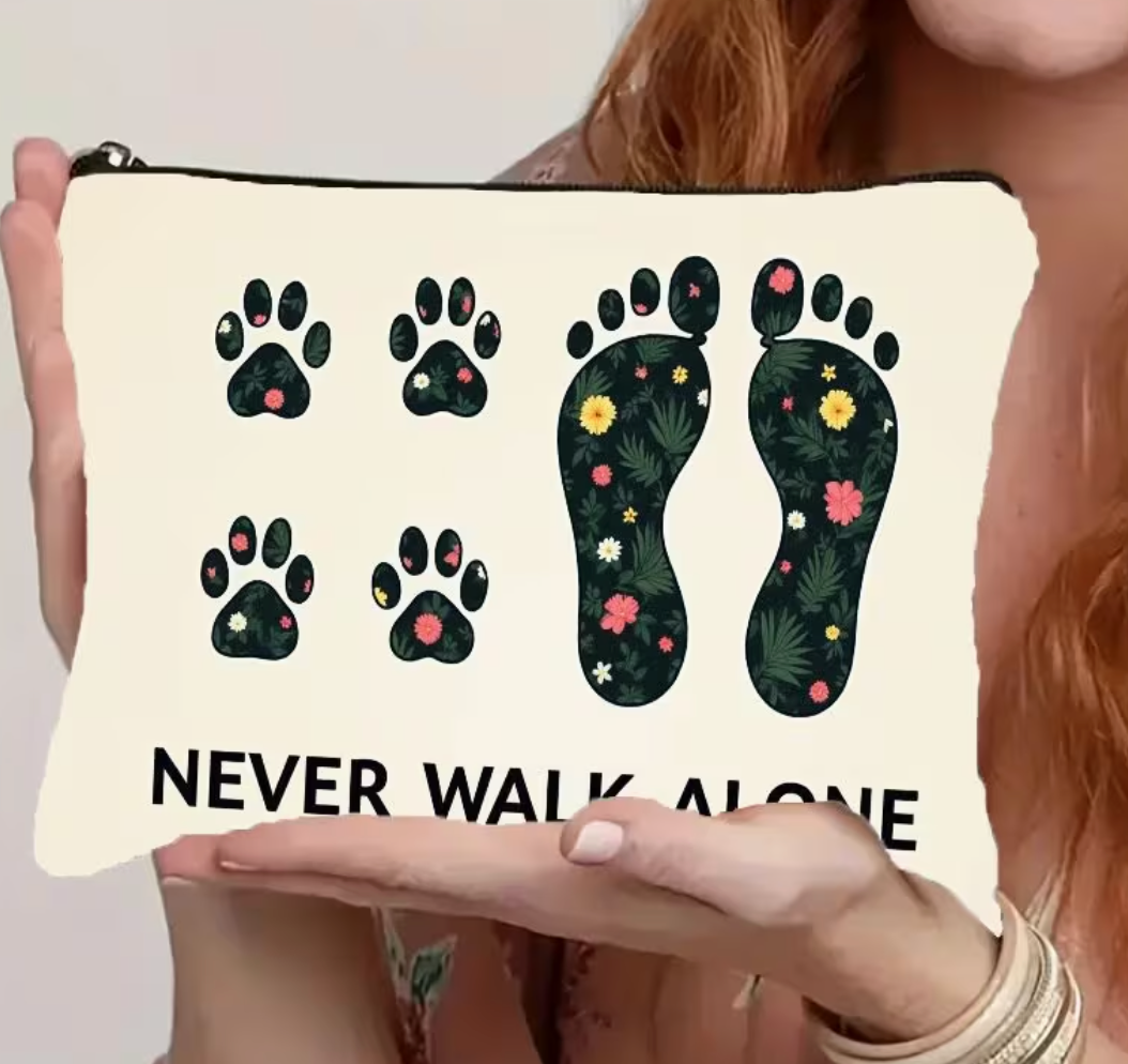 Pet lovers Pouch