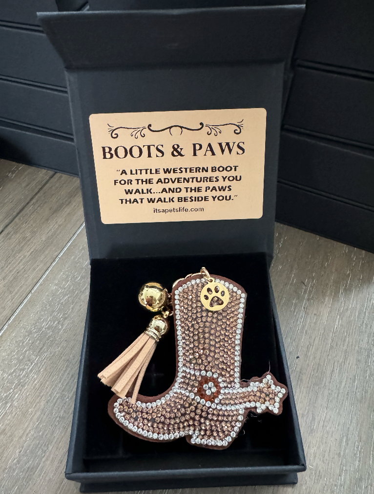 Boot's & Paws gift keychain