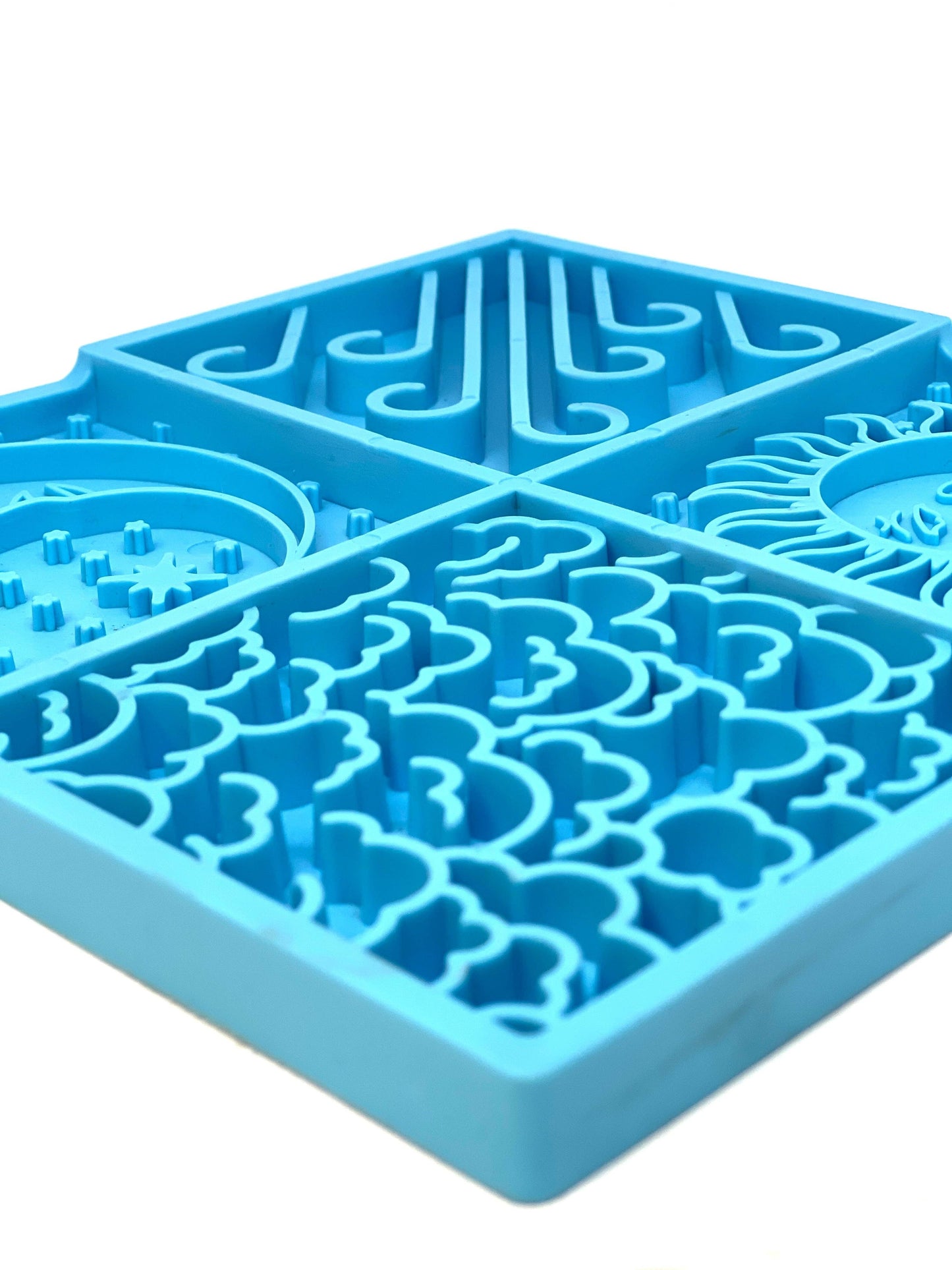 Sky Design eMat Enrichment Lick Mat: Light Blue Sky emat