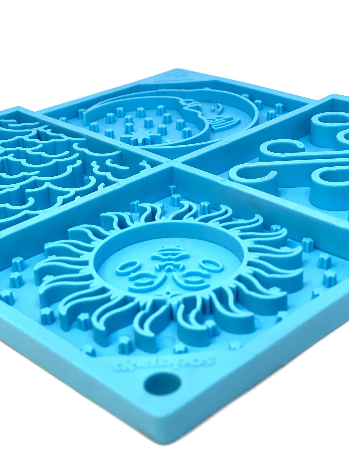 Sky Design eMat Enrichment Lick Mat: Light Blue Sky emat