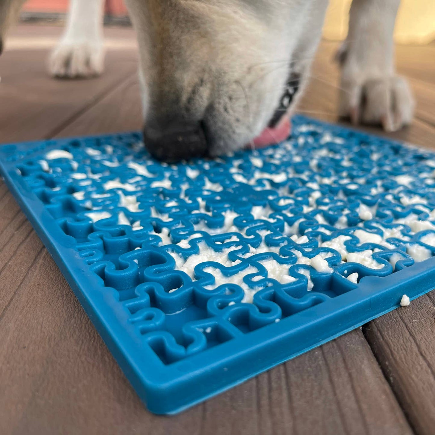 Jigsaw Design Emat Enrichment Licking Mat: Blue