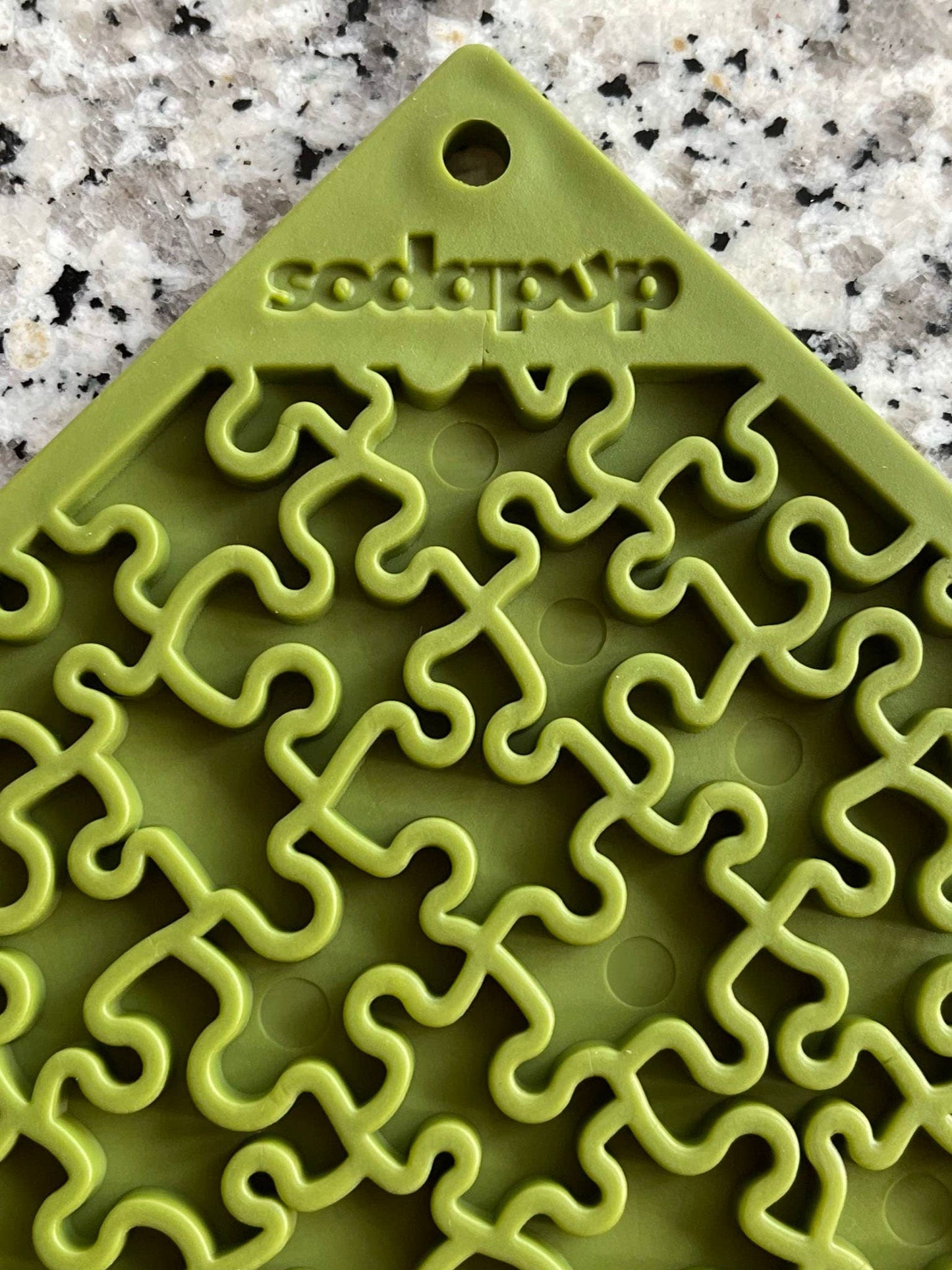 Jigsaw Design Emat Enrichment Licking Mat: Pink