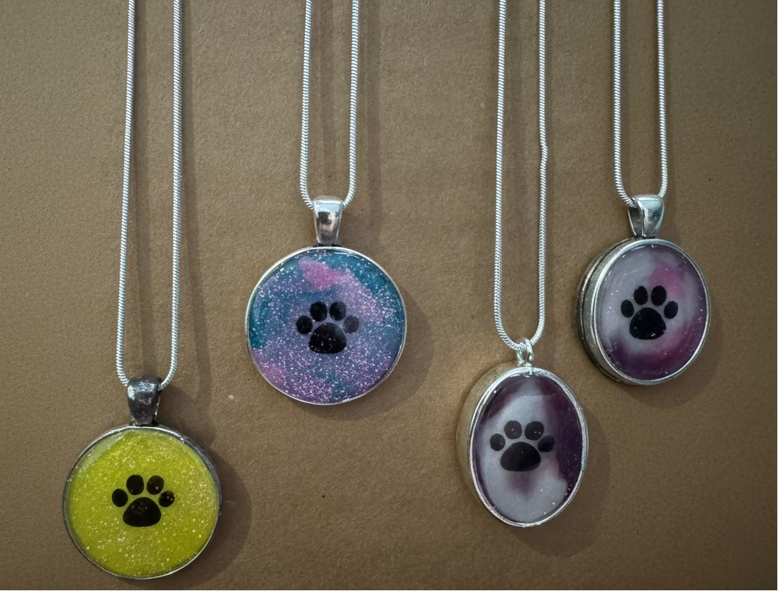 Paw necklace