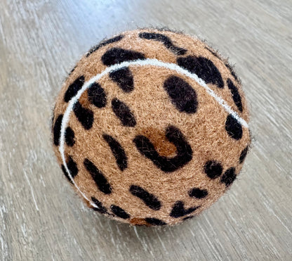 Safari Squeekers ball
