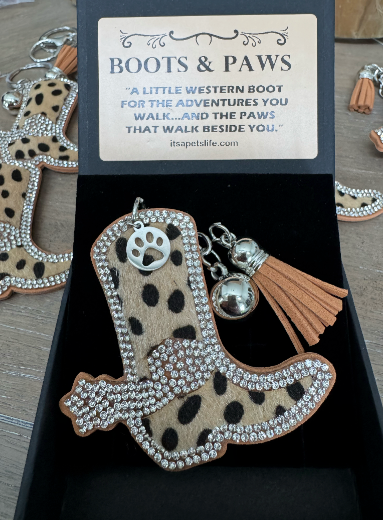 Boot's & Paws gift keychain