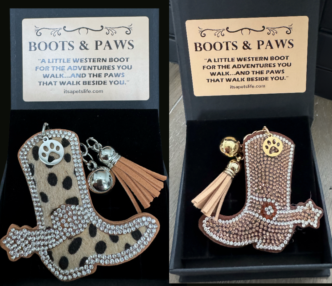 Boot's & Paws gift keychain