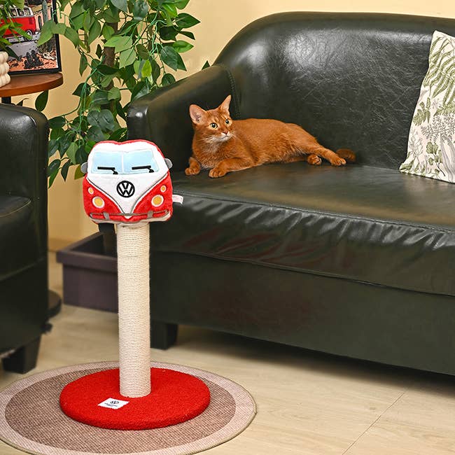 Volkswagen Cat Scratcher 2 Sizes