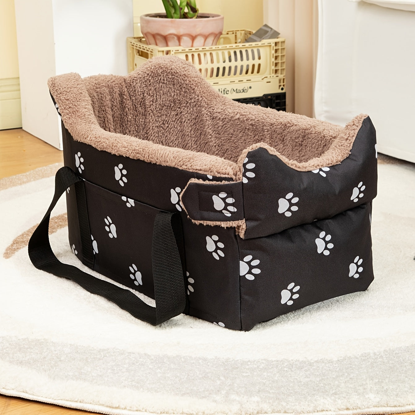 Paw Print console Travel Assist Seat